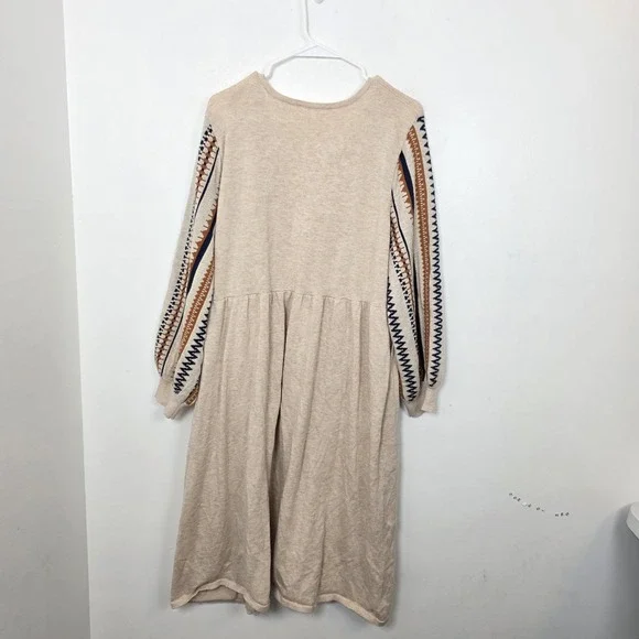 Cozy Beige Knit Dress - Picture 7 of 8